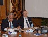 مساعد وزير الخارجية يجتمع مع سفراء دول غربية وممثل الأمم المتحدة بالقاهرة