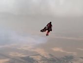 فيديو وصور.. حمدان بن راشد يحلق فى سماء دبى 
