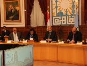 محافظ القاهرة ووزيرة الثقاقة يبحثان تطوير شارع الأزهر وإنشاء متحف لنجيب محفوظ