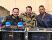 الصدفة تجمع أحمد عز وأمير كرارة فى موقع تصوير واحد