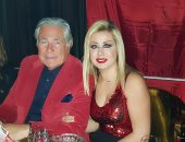 صور.. مصطفى فهمى يحتفل مع زوجته فاتن موسى بالفلانتين فى لبنان