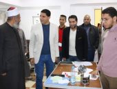 الكشف على 5450 مواطن مجانا فى قافلة طبية بالواحات البحرية.. صور