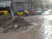 قارئ يشكو تهالك الطرق بمنطقة السيوف بالإسكندرية