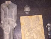 ضبط مواطن أثناء تنقيبه عن الآثار أسفل منزله بنزلة السمان وبحوزته قطع أثرية