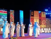 فيديو.. وصلة رقص لفرقة كينيا تستحوذ على انتباه جمهور مهرجان أسوان الدولى