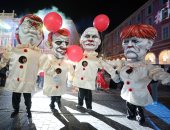 صور.. مهرجان كاريكاتيرى بفرنسا يجسد قادة وفنانى العالم تحت شعار "ملك السينما"