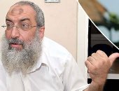 ياسر برهامى وأتباعه يتأولون بالكذب على "الحوينى".. دراويش نائب الدعوة السلفية: "أبو إسحاق" وصف شيخنا بمانع حرق السلفيين جماعيًا.. ونجل "الحوينى" يكذبهم: دجالون.. وسلفى: حزب النور يقلد الإخوان