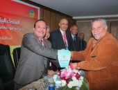 رئيس جامعة طنطا يفتتح منتدى "التوعية ومواجهة المخاطر البيئية بكلية الزراعية