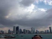 طقس غائم على معظم أنحاء البحرين مع فرصة لتساقط أمطار