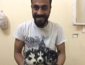 أنا وأليفي.. محمد يشارك صوره مع كلابه ويقول : أشعر بسعادة كبرى معها