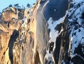 فيديو.. "سقوط نارى" لمياه شلالات منتزه فى كاليفورنيا