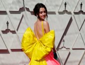 بدء توافد النجوم على السجادة الحمراء لحفل توزيع جوائز الأوسكار   