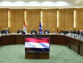 صور.. رئيس الوزراء يلتقى أعضاء مجلس البرلمان بالسويس على هامش زيارة المحافظة