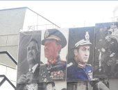 عمرهم ماغابوا.. صور عبد الناصر والسادات الأكثر  مبيعاً فى وسط البلد