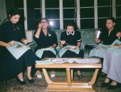 قصة صورة قديمة من 66 عاما.. كوكب الشرق "أم كلثوم" تتلقى العلاج فى أمريكا 