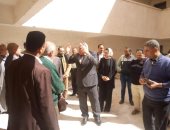 محافظ الوادى الجديد يوجه بسرعة إتهاء أعمال رفع كفاءة بيوت الطلبة بالخارجة