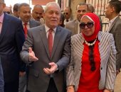 رئيس هيئة التأمين الصحى تفتتح مركزا لعلاج التصلب المتعدد ووحدة الكشف المبكر عن أورام الثدى بالأقصر 