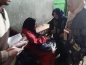 فيديو وصور.. محافظ أسيوط يستجيب لاستغاثة أقارب سيدة "بكماء" بقرية بهيج 