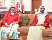 "قمة بنهكة رياضية".. محمد بن راشد يلتقى ملك البحرين على هامش سباق كأس القدرة