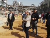 فيديو وصور.. وزيرة البيئة تتفقد مصنع كيما الجديد فى أسوان