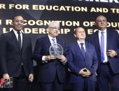 فيديو.. Business Today تكرم الدكتور طارق شوقى وزير التربية والتعليم فى حفل BT100