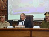 محافظ الغربية ومدير جمعية المحاربين القدماء يكرمان أسر الشهداء ومصابى الحرب