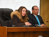 وزيرة التخطيط: الدولة تولى اهتماما خاصا ببرامج "تأهيل القيادات الشابة" بالجهاز الإدارى 