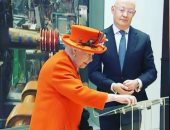 الملكة إليزابيث تضع منشورها الأول على الإنستجرام..فيديو وصور