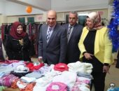 رئيس جامعة كفر الشيخ يفتتح المعرض الخيري لملابس الطلاب