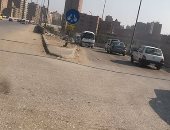صورة.. سيارة عكس الاتجاه أعلى الطريق الدائرى فى نزلة بكفر طهرمس