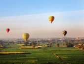 صور.. مدينة الأقصر تشهد تحليق 35 رحلة بالون طائر تقل 655 سائحا أجنبيا