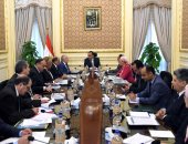 رئيس الوزراء يبحث جهود تطوير منظومة النظافة وإدارة المخلفات فى المحافظات