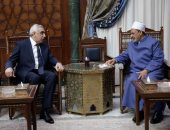 سفير العراق بالقاهرة: العراق بحاجة ماسة للاستفادة من جهود الأزهر فى مكافحة التطرف