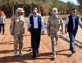 الرئيس السيسى يتفقد عدداً من المشروعات التنموية بمنطقة توشكى