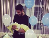 عماد حمدى يرزق بمولوده الأول والتهانى تنهال من نجوم الإسماعيلى فى تونس