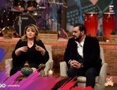 مجدى كامل ومها أحمد عن ابنهما: لو ضحك الدنيا تضحك