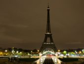 باريس تطفئ أضواء برج إيفل حدادا على جاك شيراك