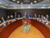 وزيرا النقل والاستثمار يشكلان مجموعة عمل لبحث الاحتياجات التمويلية للسكة الحديد