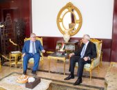 سفير العراق يستقبل مسئول مكتب الحزب الديمقراطى الكردستانى بالقاهرة