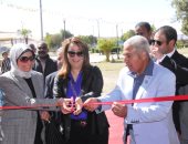 وزيرة التضامن ومحافظ أسوان يفتتحان معرض "ديارنا" بمشاركة 40 عارضا من الشباب