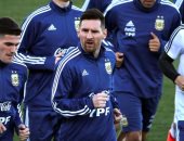 أخبار ميسي اليوم عن تغزل مدير المنتخبات بالأرجنتين فى نجم برشلونة