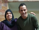 شاهد.. حسام باولو يحتفل بعيد الأم مع ست الحبايب