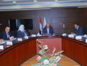 وزير النقل يناقش إصلاح 91 جرارا وشراء جديدة للسكة الحديد