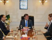 وزير قطاع الأعمال يشهد توقيع بروتوكول لتطوير 4 شركات تابعة للقابضة المعدنية