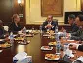 البورصة المصرية تجرى مباحثات لتفعيل مشروع الربط الإلكترونى بين البورصات الأفريقية