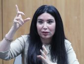 عبير صبرى: أنا من عيلة "دحيحة" وأمى طردتنى من البيت بسبب التمثيل