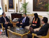 صور.. رئيس الوزراء يلتقى الأمين العام لمنظمة السياحة العالمية