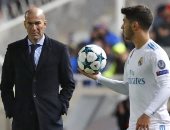 زيدان يحسم الجدل حول مستقبل أسينسيو مع ريال مدريد 