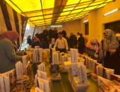 صور.. معرض كتاب العريش ينعش الثقافة فى شمال سيناء