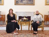 انتصار السيسى تعرب عن سعادتها بلقاء قرينة الرئيس البلغارى